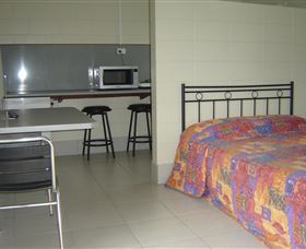Palm Tree Caravan Park - Accommodation Mt Buller 2