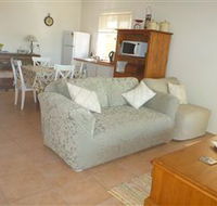 The Friendly Chat Bed and Breakfast and Self-contained Accommodation - Accommodation Mt Buller