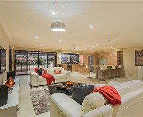 Serenity Shores At Vogue Holiday Homes - Accommodation Mt Buller 2