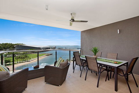 Akuna Waterfront - Accommodation Mt Buller 6