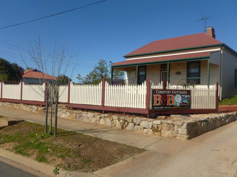 Country Cottages B&B - Accommodation Mt Buller 1
