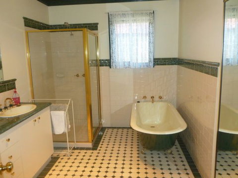 Country Cottages B&B - Accommodation Mt Buller 5