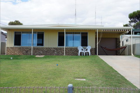 Family Tides - Accommodation Mt Buller 0