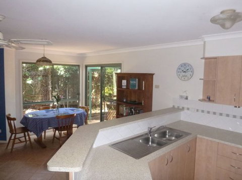 Beachside Way Dog Friendly Holiday House - Accommodation Mt buller 3