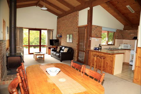 Jamieson Valley Retreat - Accommodation Mt Buller 4
