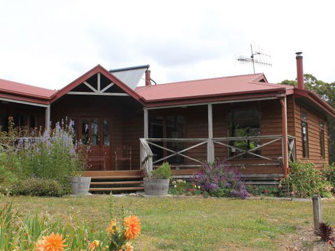 Eagle's Roost Farmstay B&B - Accommodation Mt Buller 0