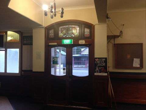 Cecil Hotel Zeehan - Accommodation Mt Buller 3