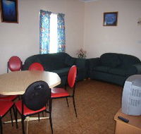 Alonga Waterfront Cottages