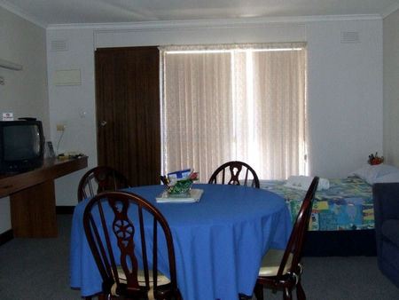 Beachport Motor Inn - Accommodation Mt Buller 1