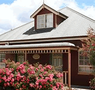 Swansea Cottages  Motel Suites