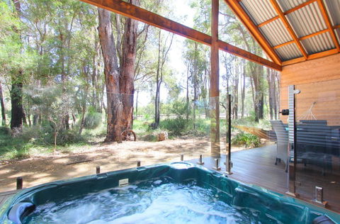 Hiddenvalley Eco Spa Lodges & Day Spa - Accommodation Mt Buller 2