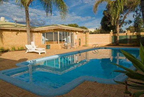 Albion Hotel - Accommodation Mt Buller 0
