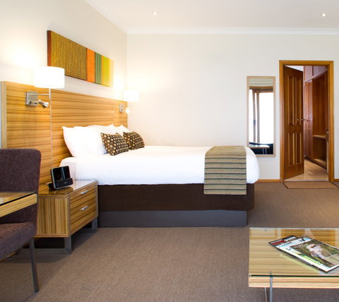 Comfort Inn Julie-Anna - Accommodation Mt Buller 3