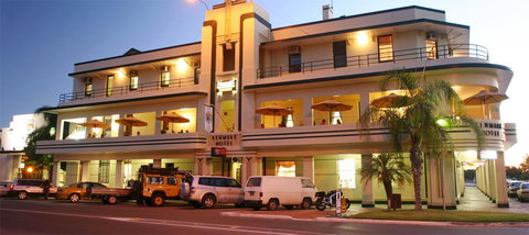 Renmark Hotel/Motel & Function Centre - Accommodation Mt Buller 3