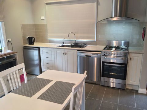 High Peaks Cottages - Accommodation Mt Buller 2