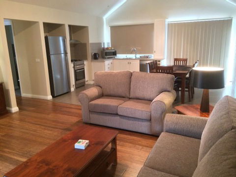 High Peaks Cottages - Accommodation Mt Buller 4