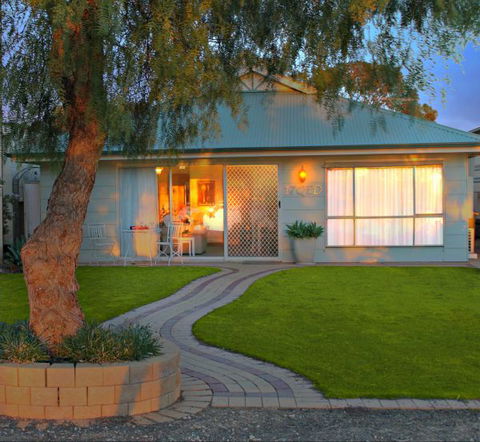 17 QED Lakehouse - Accommodation Mt Buller 0