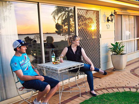 17 QED Lakehouse - Accommodation Mt Buller 1