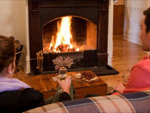 Brown's House Bed & Breakfast - Accommodation Mt Buller 1