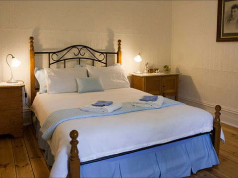 Brown's House Bed & Breakfast - Accommodation Mt Buller 4