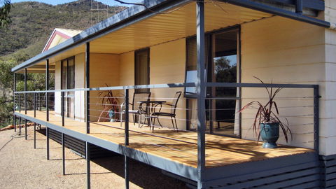 Devil's Peak Bed & Breakfast - Accommodation Mt Buller 0