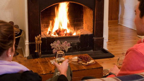 Brown's House Bed & Breakfast - Accommodation Mt Buller 0