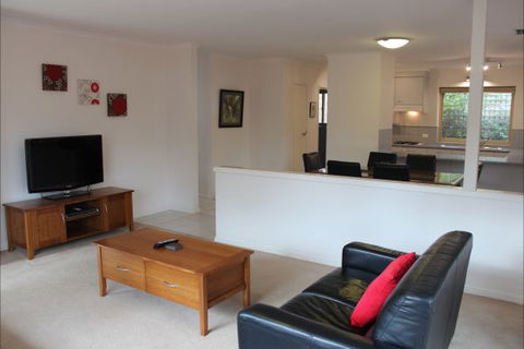 Adelaide Serviced Accommodation - Childers House - Accommodation Mt Buller 0