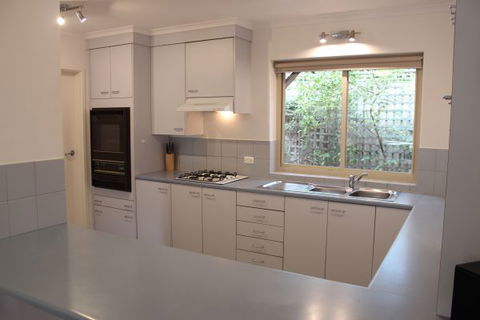 Adelaide Serviced Accommodation - Childers House - Accommodation Mt Buller 3