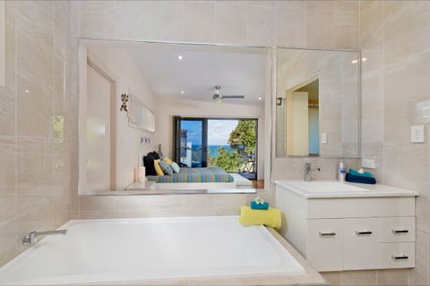 Akama Vista - Couple's Retreat - Accommodation Mt Buller 4