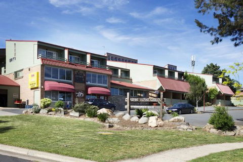 Aspire Alpine Gables And Brumby Bar - Accommodation Mt Buller 0