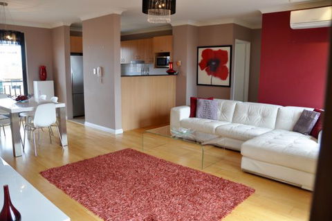 Best Apartment In The Heart Of Sydney’s Little Italy - Accommodation Mt Buller 0