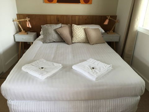Belmont Palms Motel - Accommodation Mt Buller 1