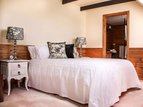 Brigham House - Tooma - Accommodation Mt Buller 2