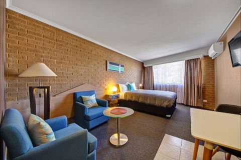 Central Deborah Motel - Accommodation Mt Buller 6