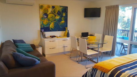 Charbella's On Norma - Accommodation Mt Buller 3