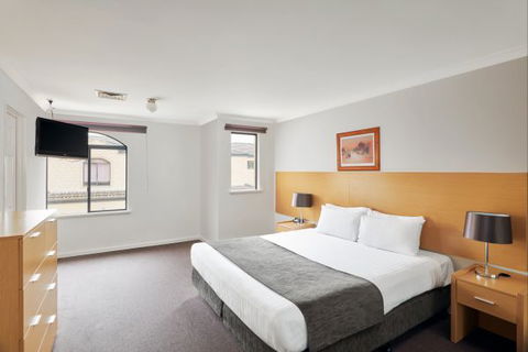 Country Comfort Inter City Perth - Accommodation Mt Buller 7