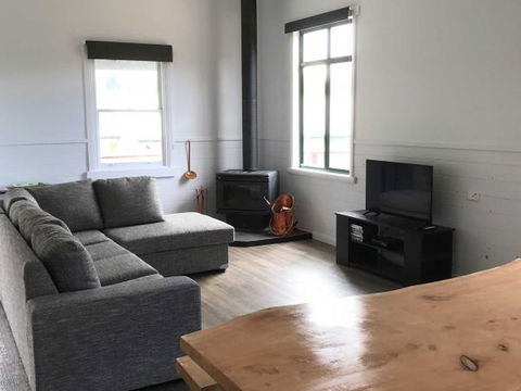 Derby Digs Cottage - Accommodation Mt Buller 5