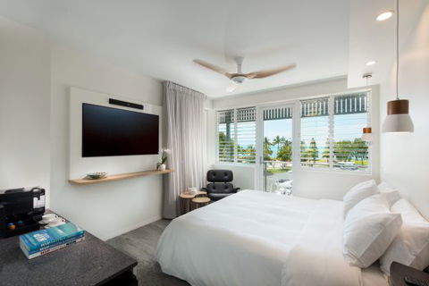 Heart Hotel And Gallery Whitsundays - Accommodation Mt Buller 4