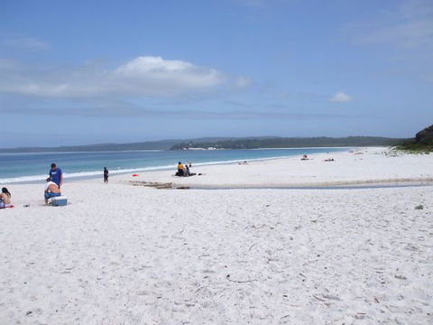Hyams Beach Holiday Apartment - Accommodation Mt Buller 1