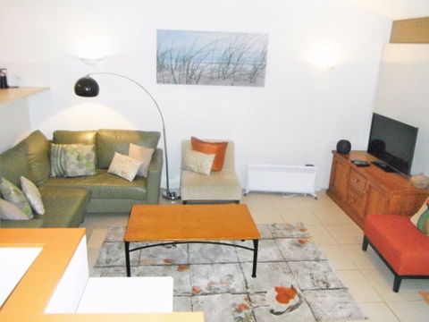 Hyams Beach Holiday Apartment - Accommodation Mt Buller 2