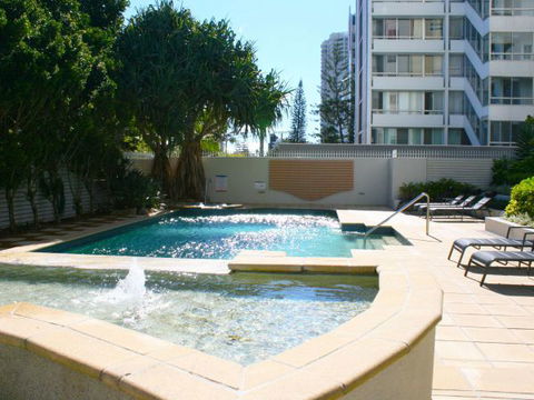 Indigo Blue Beachfront Holiday Apartments - Accommodation Mt Buller 2