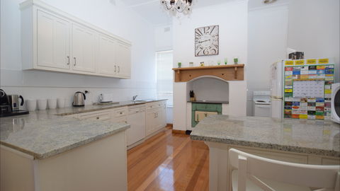 The Provincial Bed & Breakfast - Accommodation Mt Buller 0