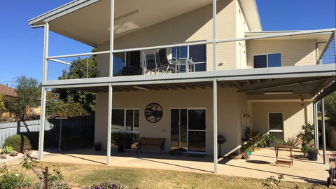 Lyreen's Apartment Bed And Breakfast - Accommodation Mt Buller 0