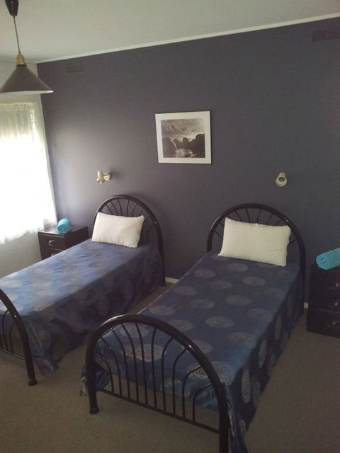 Melaleuca Grove Holiday Units & Motor Inn - Accommodation Mt Buller 3