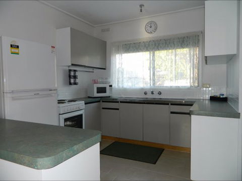 Melaleuca Grove Holiday Units & Motor Inn - Accommodation Mt Buller 6