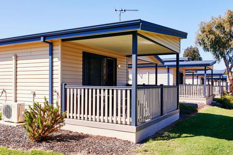 Midland Tourist Park - Accommodation Mt Buller 4