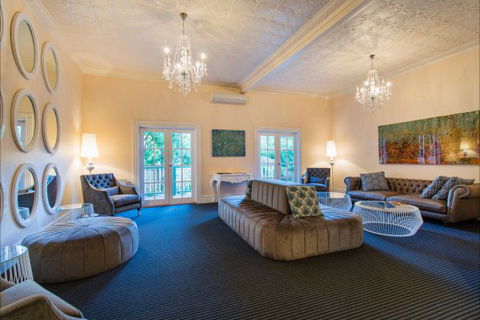 Oscar's On The Yarra - Accommodation Mt Buller 3