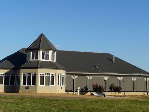 Paringa Grove Homestead - Accommodation Mt Buller 0