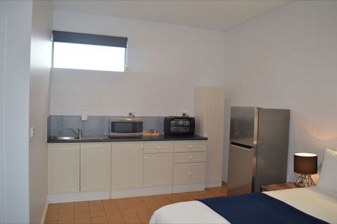 Penguin Seaside Motel - Accommodation Mt Buller 2