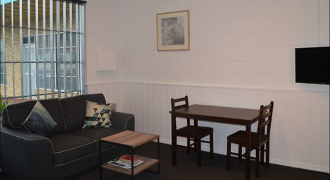 Penguin Seaside Motel - Accommodation Mt Buller 4